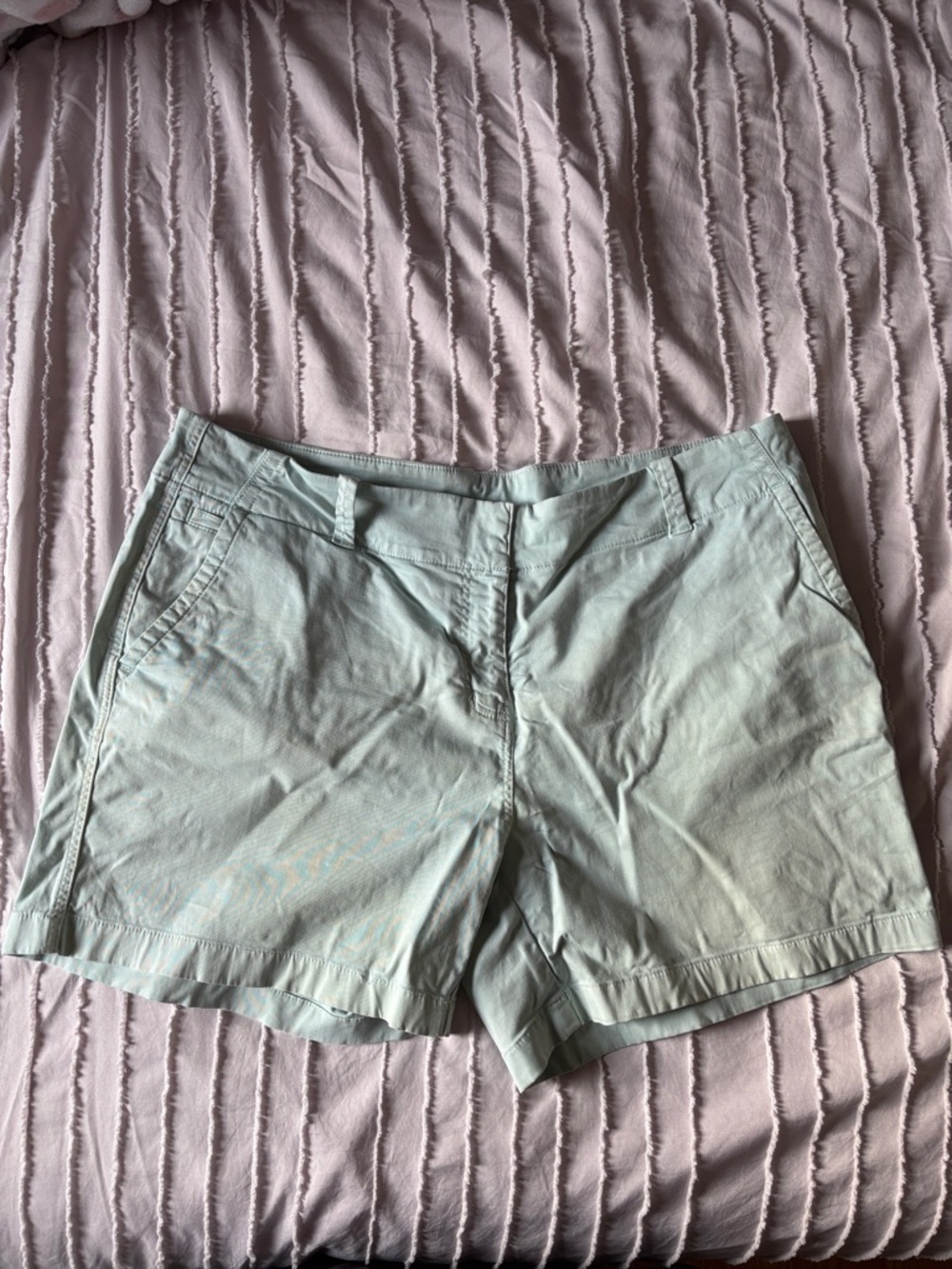 Vineyard Vines Women's Mint Green Chino Shorts